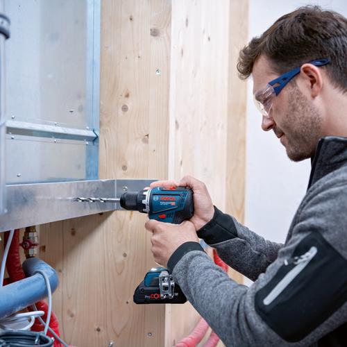 Aku vŕtací skrutkovač BOSCH GSR 18V-90 C v kufri L-BOXX 2x akumulátor a BT modul