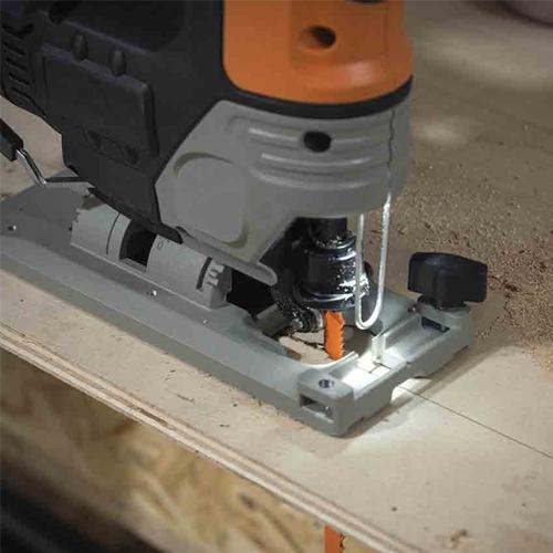 Priamočiara AKU píla EVOLUTION R90JGS-Li s 2Ah batériou a nabíjačkou a ďalšou 2,0Ah batériou ZADARMO