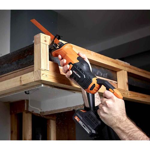 Chvostová AKU píla EVOLUTION R150RCP-Li s 2Ah batériou a nabíjačkou a ďalšou 2Ah batériou ZADARMO